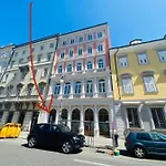 Appartement Piazzaborsa Charme *