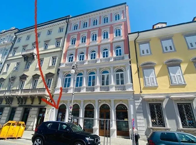 公寓 Piazzaborsa Charme *