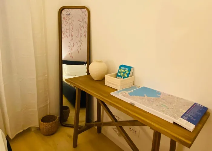 Piazzaborsa Charme 公寓 的里雅斯特